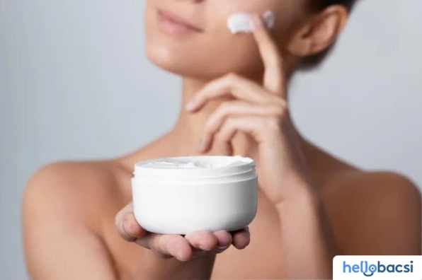 Top Kem Dưỡng Ẩm Cho Da Dầu Mụn Tốt Nhất 2026